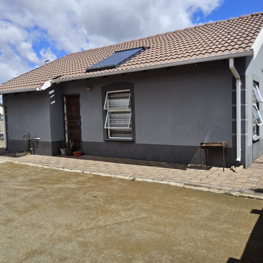 3 Bedroom Property for Sale in Raceway Free State